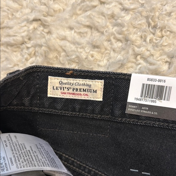 Levi's Black Distressed Jean Shorts - Picture 2 of 6